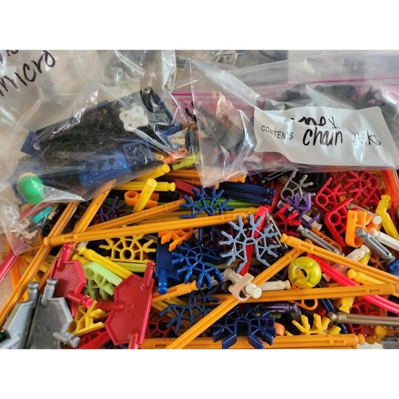 500+ Lot Assorted K'nex Rods Connectors Chains KNEX Pieces - Picture 1 of 5